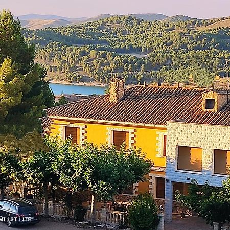Apartamentos Rurales La Posada De Donato นูเอวาลอส ภายนอก รูปภาพ