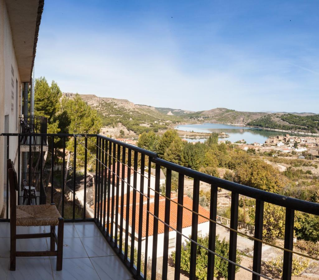 Apartamentos Rurales La Posada De Donato นูเอวาลอส ภายนอก รูปภาพ