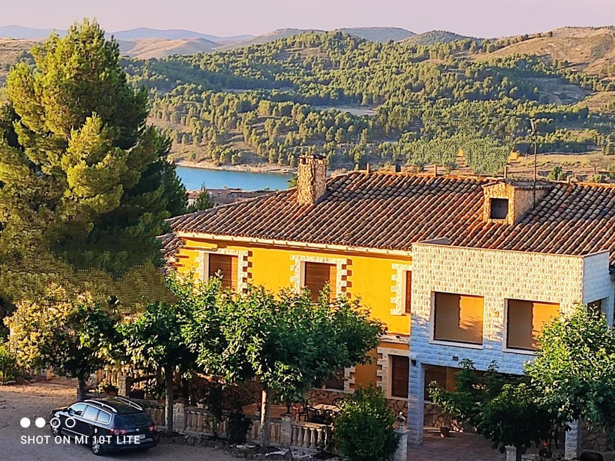 Apartamentos Rurales La Posada De Donato นูเอวาลอส ภายนอก รูปภาพ