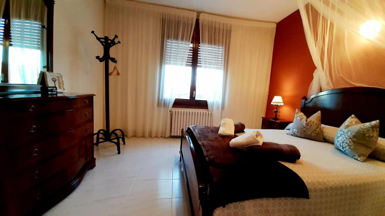 Apartamentos Rurales La Posada De Donato นูเอวาลอส ภายนอก รูปภาพ